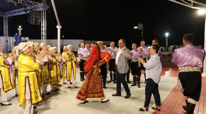 54. İskele Festivali’nde Geleneksel Buluşma14. Larnakalılar Gecesi Düzenlendi