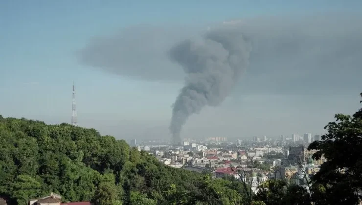 Rusya’nın Kiev’e Düzenlediği Hava Saldırısında Can Kaybı 11’e Yükseldi