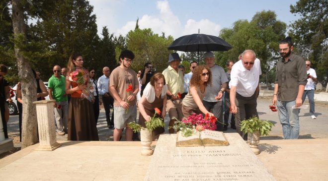 Gazeteci Kutlu Adalı, Katledilişinin 30. Yılında Kabri Başında Anıldı