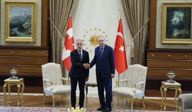 Cumhurbaşkanı Erdoğan, Kanada Başbakanı Carney ile görüştü