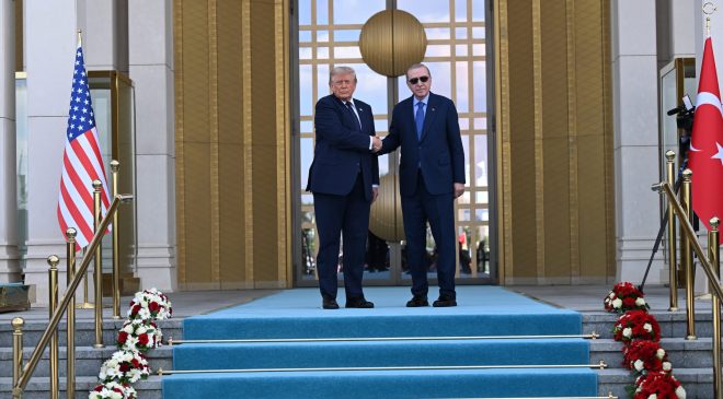 Cumhurbaşkanı Erdoğan, ABD Başkanı Trump’ı Külliye’de Resmi Törenle Karşıladı