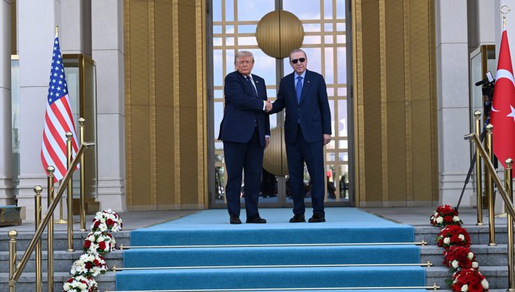 Cumhurbaşkanı Erdoğan, ABD Başkanı Trump’ı Külliye’de Resmi Törenle Karşıladı