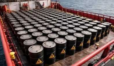 Hürmüz Boğazı’ndaki gerilim petrol fiyatlarını yükseltti