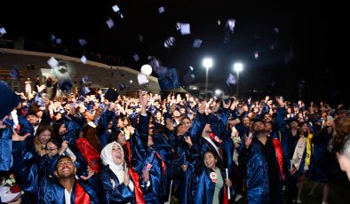 80 Bini Aşkın Mezun Gururu