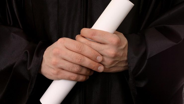 Türkiye’de sahte diploma ve akademik hırsızlığa ağır hapis cezası geliyor