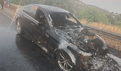 Boğazköy’de seyir halindeki araç alev aldı