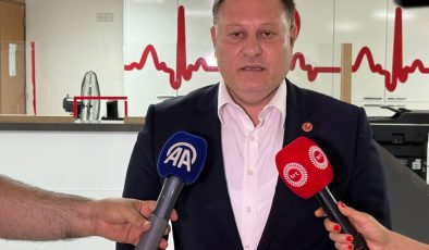 Meclis Başkanı Öztürkler’den Cumhurbaşkanı Erhürman’a geçmiş olsun ziyareti