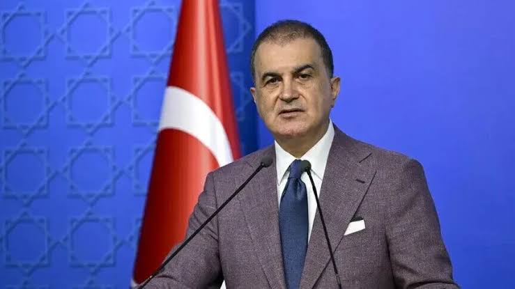 AK Parti Sözcüsü Ömer Çelik’ten Cumhurbaşkanı Erhürman’a geçmiş olsun mesajı