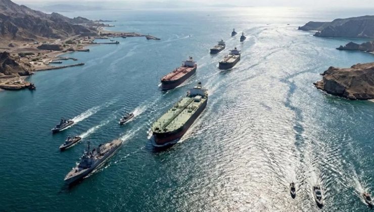 İran, Hürmüz Boğazı’nda Güney Kıbrıs bayraklı gemiye ateş açtıBir mürettebat kayıp