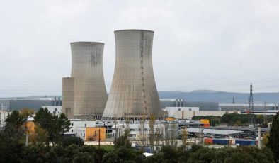 Fransa’da aşırı sıcaklar nükleer enerji üretimini etkiledi