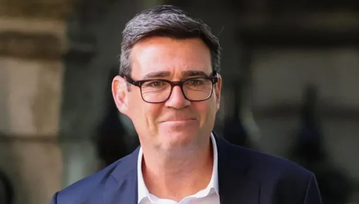 İngiltere’de İşçi Partisi’nin Yeni Lideri Andy Burnham Oldu“Değişim Bizimle Başlayacak”