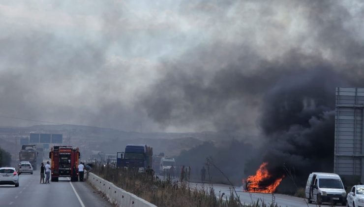 Lefkoşa Kuzey Çevre Yolu’nda araç yangınıAlevler araziye sıçradı