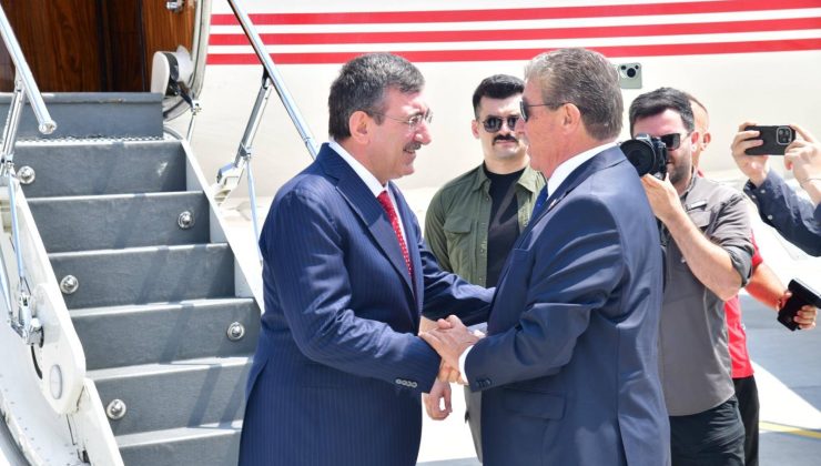Cumhurbaşkanı Yardımcısı Cevdet Yılmaz, 20 Temmuz Törenleri İçin KKTC’ye Geldi