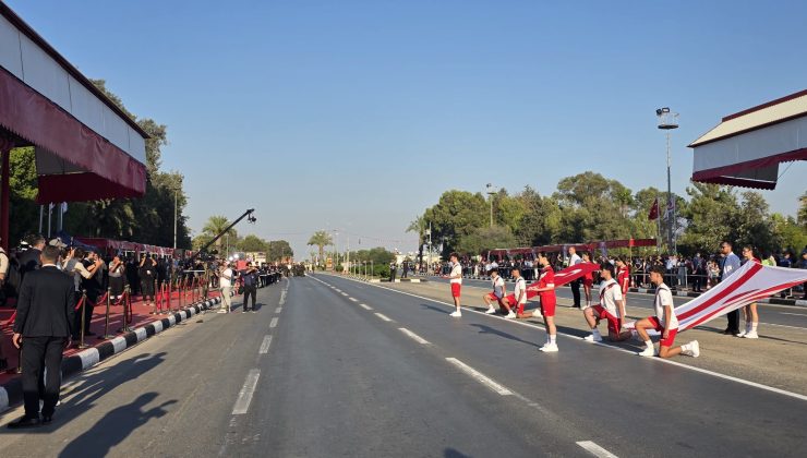 20 Temmuz Barış Harekâtı’nın 52. yılı Lefkoşa’da törenle kutlandı