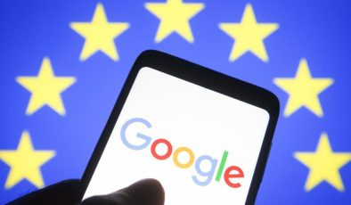 AB Komisyonu’ndan Google’a 890 Milyon Euro Ceza