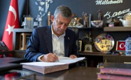 Yeni Parti’nin Kuruluş Belgesi İmzalandı