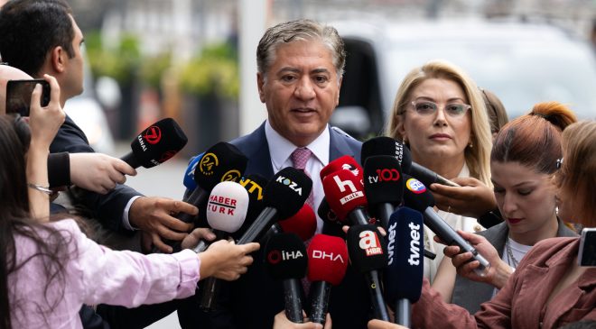 Yeni Parti’nin kuruluş dilekçesi Türkiye İçişleri Bakanlığına teslim edildi