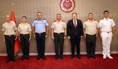 Meclis Başkanı Öztürkler, Güvenlik Kuvvetleri Komutanı Tümgeneral Görgülü ve Heyetini Kabul Etti