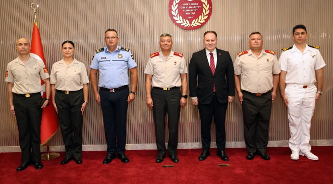 Meclis Başkanı Öztürkler, Güvenlik Kuvvetleri Komutanı Tümgeneral Görgülü ve Heyetini Kabul Etti