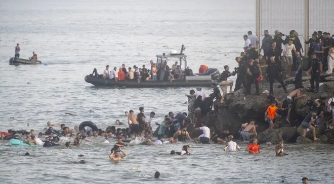 İspanya Asker Sevk Ediyor, İtalya Schengen’i Tartışıyor