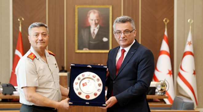 Cumhurbaşkanı Erhürman, GKK Komutanı Tümgeneral Görgülü ve Heyetini Kabul Etti
