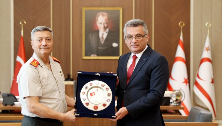 Cumhurbaşkanı Erhürman, GKK Komutanı Tümgeneral Görgülü ve Heyetini Kabul Etti