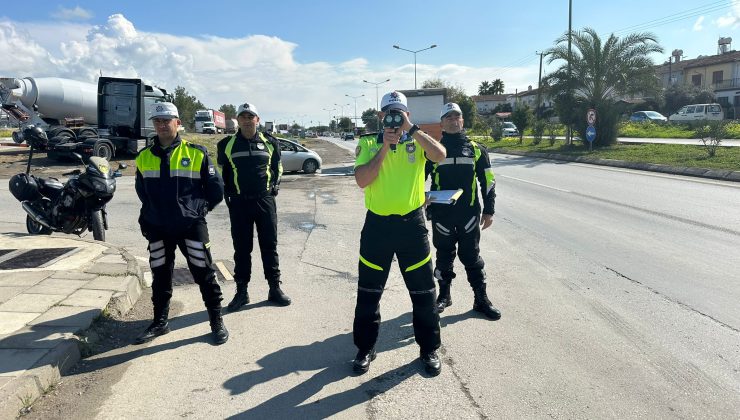Ülke Genelindeki Trafik Denetimlerinde 430 Sürücüye Yasal İşlem Yapıldı