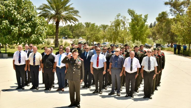 Cumhuriyet Parkı Anıtı’nda Çelenk Sunma Töreni Düzenlendi