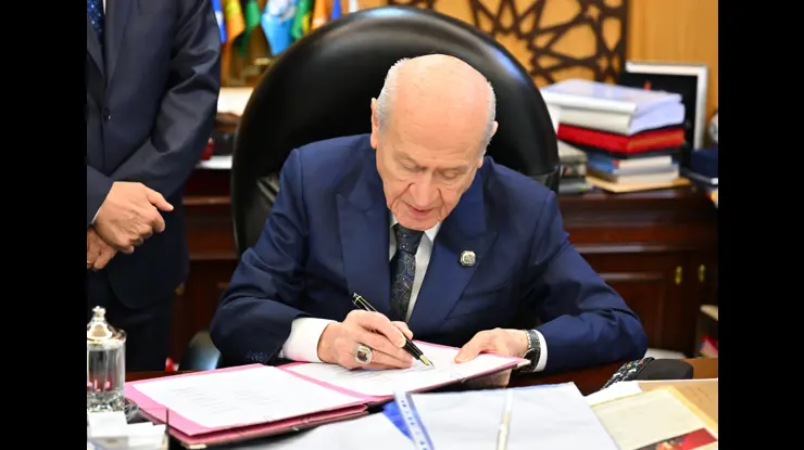 Devlet Bahçeli’den Çerçeve Yasa Değerlendirmesi“Bin Yıllık Kardeşliğimiz Tescillendi”
