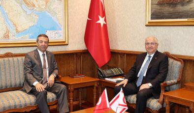 Milli Savunma Bakanı Yaşar Güler, Tahsin Ertuğruloğlu ile Bir Araya Geldi