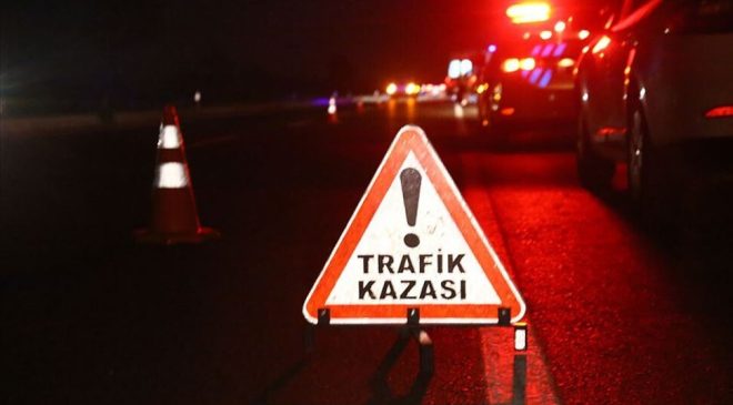 Otomobil Takla Attı, 4 Kişi Yaralandı