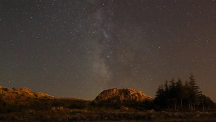 Görsel Şölen Sunan Perseid Meteor Yağmuru Zirve Noktasına Ulaştı