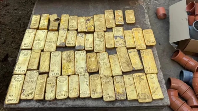 Belçika’da Eski Binanın Duvarından 9 Milyon Euroluk Altın Çıktı