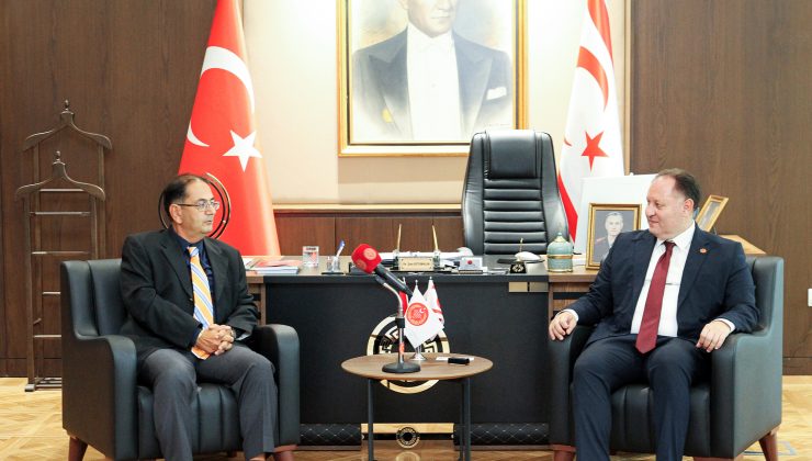 Meclis Başkanı Öztürkler, Bisiklet Federasyonu heyetini kabul etti
