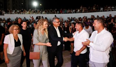 Cumhurbaşkanı Erhürman, Yeniboğaziçi ve Serdarlı’daki Festivalleri Ziyaret Etti