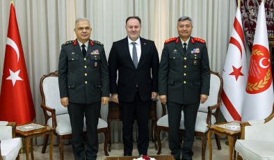 Meclis Başkanı Ziya Öztürkler’den KTBK ve GKK Komutanlarına Tebrik Mesajı