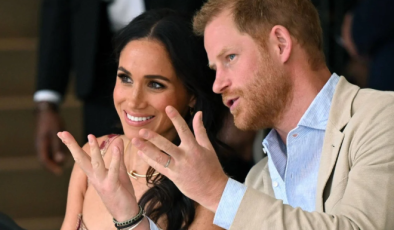 Prens Harry ve Meghan Markle İngiltere’ye dönmeye hazırlanıyor