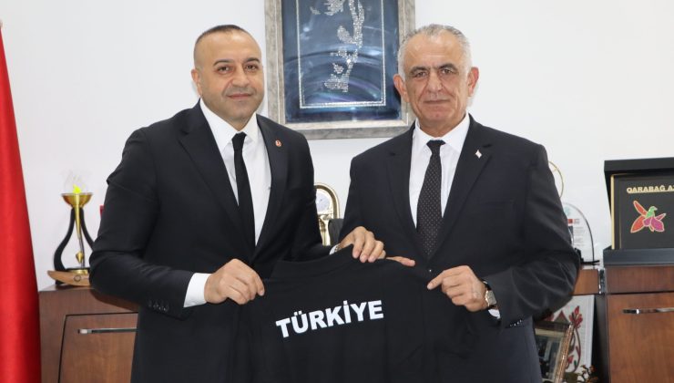 Milli Eğitim Bakanı Çavuşoğlu, Kempo ve Kick Boks Federasyonu Yetkililerini Kabul Etti