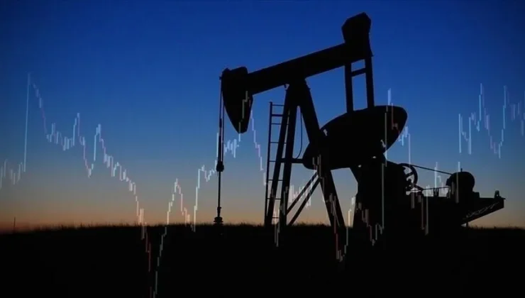 Brent petrolün varil fiyatı uluslararası piyasalarda geriledi