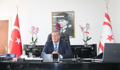 Girne Açıklarında Su Alan Feribot İçin Kurtarma Çalışmaları Başlatıldı