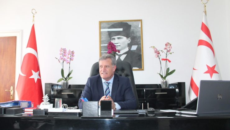 Girne Açıklarında Su Alan Feribot İçin Kurtarma Çalışmaları Başlatıldı