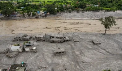 Nepal’deki Sel Felaketinde Can Kaybı Artıyor