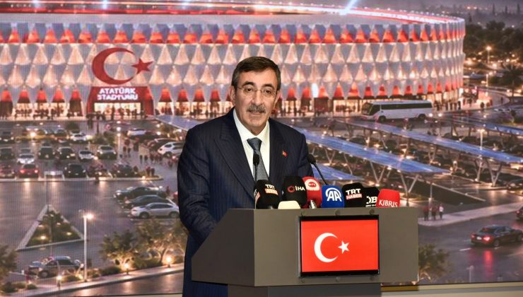 “Bu stadyum ve diğer projelerimizle KKTC’deki mühürlerin sayısını daha da çoğaltacağız”