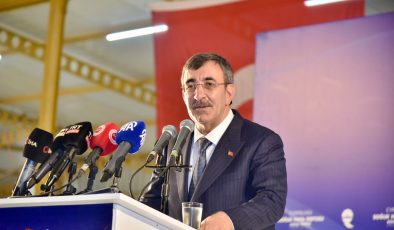 Üreticiler için kredi ve yeni destek programları üzerinde çalışıyoruz