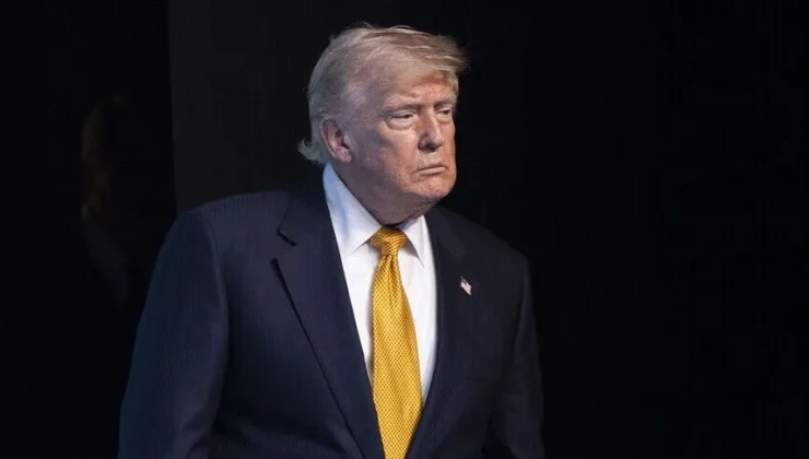 Trump, Hürmüz Boğazı’nı “Trump Boğazı” olarak gösteren görsel paylaştı