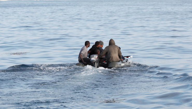 Fransa’da Manş Denizi’ndeki göçmen faciasına ilişkin davada 13 sanığa hapis cezası verildi