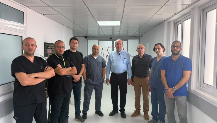 KKTC’DE KALP CERRAHISINDE BIR ILKROBOTIK CERRAHIYLE MITRAL KAPAK AMELIYATI YAPILDI