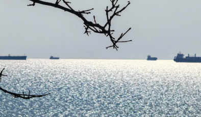 Karadeniz’de İHA ve İDA saldırısına uğrayan Suriyeli mürettebatın bulunduğu gemi battı